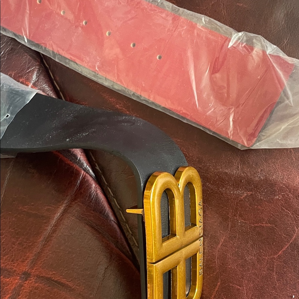 Balenciaga Black Belt with Gold Buckle - Picture 2 of 3